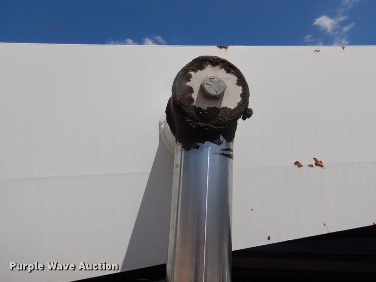 image for item DM6431 2010 International 7400  utility / service truck