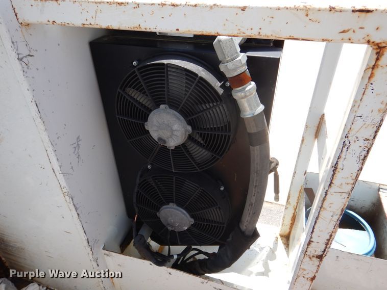 image for item DM6431 2010 International 7400  utility / service truck