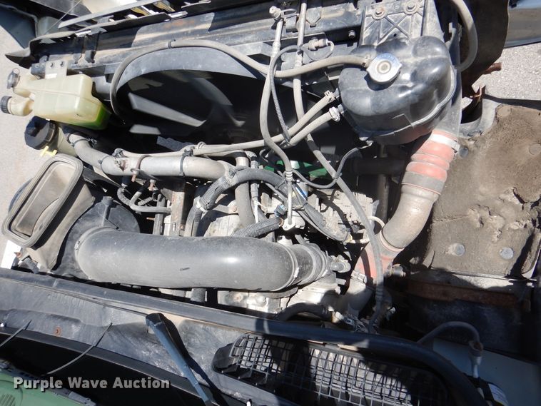 image for item DM6431 2010 International 7400  utility / service truck