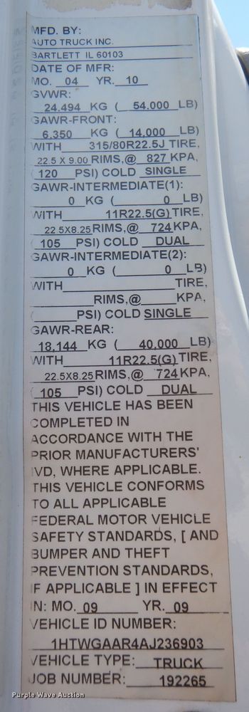 image for item DM6431 2010 International 7400  utility / service truck