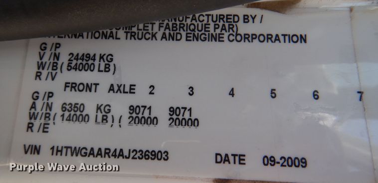 image for item DM6431 2010 International 7400  utility / service truck