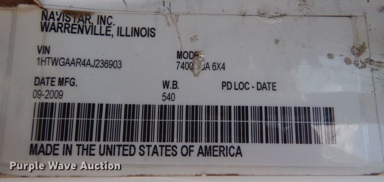 image for item DM6431 2010 International 7400  utility / service truck