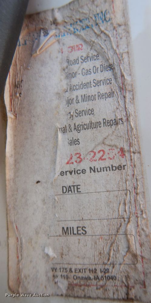 image for item DM6431 2010 International 7400  utility / service truck