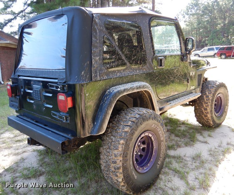 image for item DM6434 2004 Jeep Wrangler  SUV