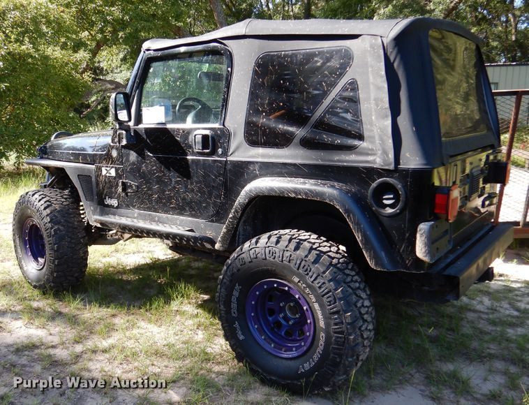 image for item DM6434 2004 Jeep Wrangler  SUV