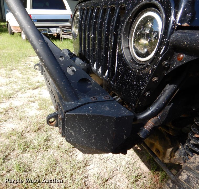 image for item DM6434 2004 Jeep Wrangler  SUV