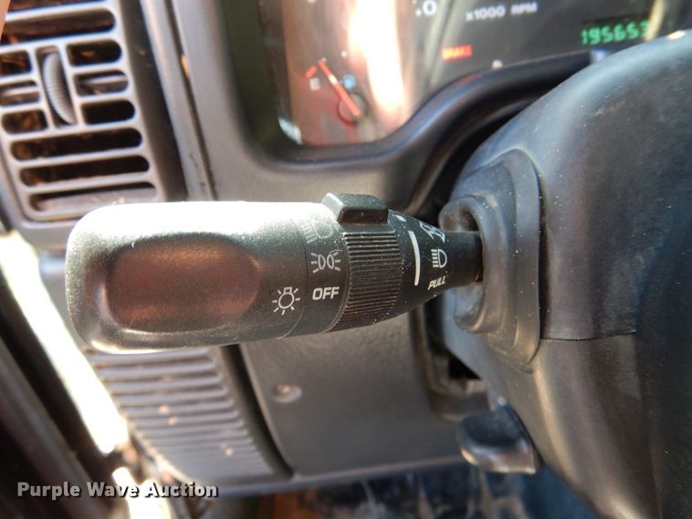 image for item DM6434 2004 Jeep Wrangler  SUV