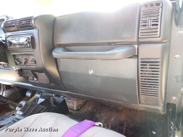 image for item DM6434 2004 Jeep Wrangler  SUV