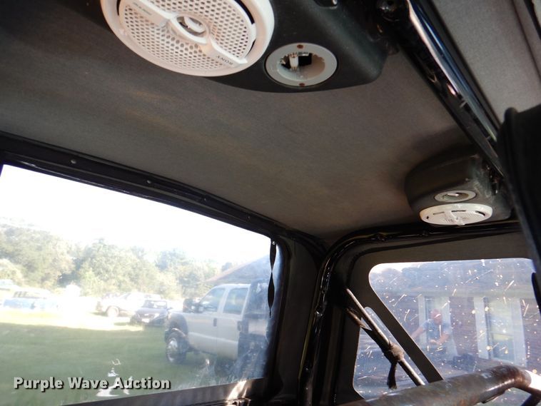 image for item DM6434 2004 Jeep Wrangler  SUV