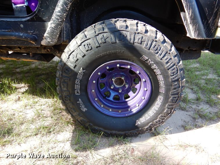 image for item DM6434 2004 Jeep Wrangler  SUV