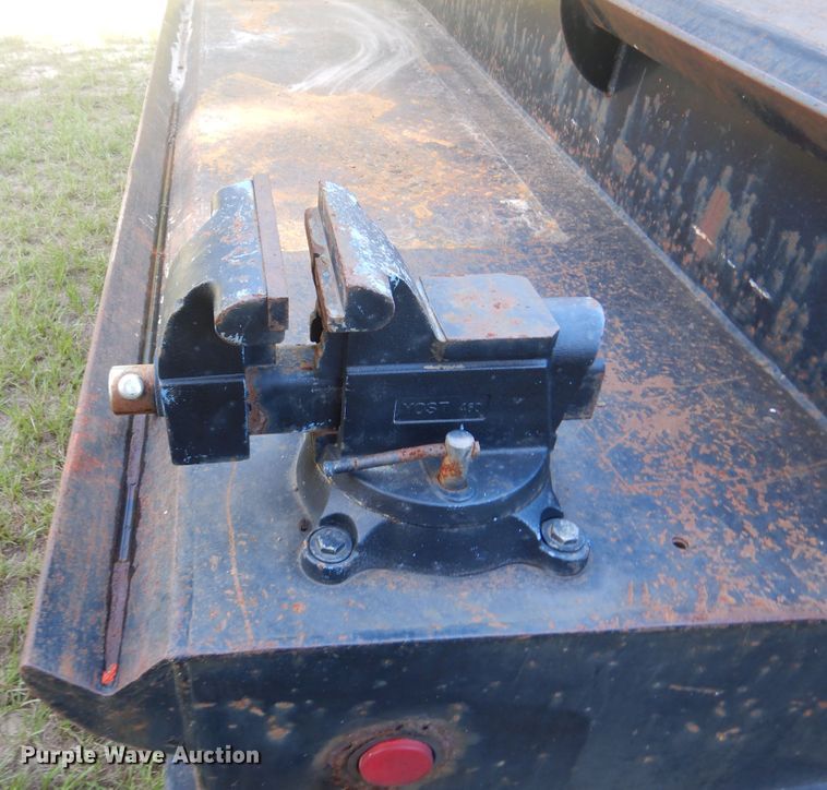 image for item DM6435 2014 Ford F450 Super Duty  Crew Cab flatbed truck