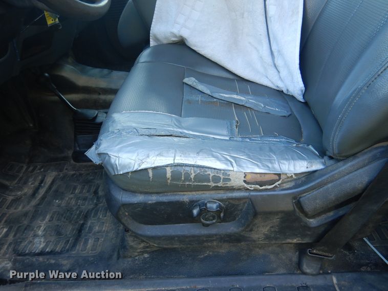 image for item DM6435 2014 Ford F450 Super Duty  Crew Cab flatbed truck