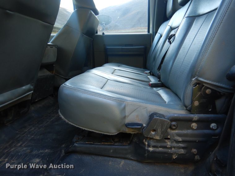 image for item DM6435 2014 Ford F450 Super Duty  Crew Cab flatbed truck