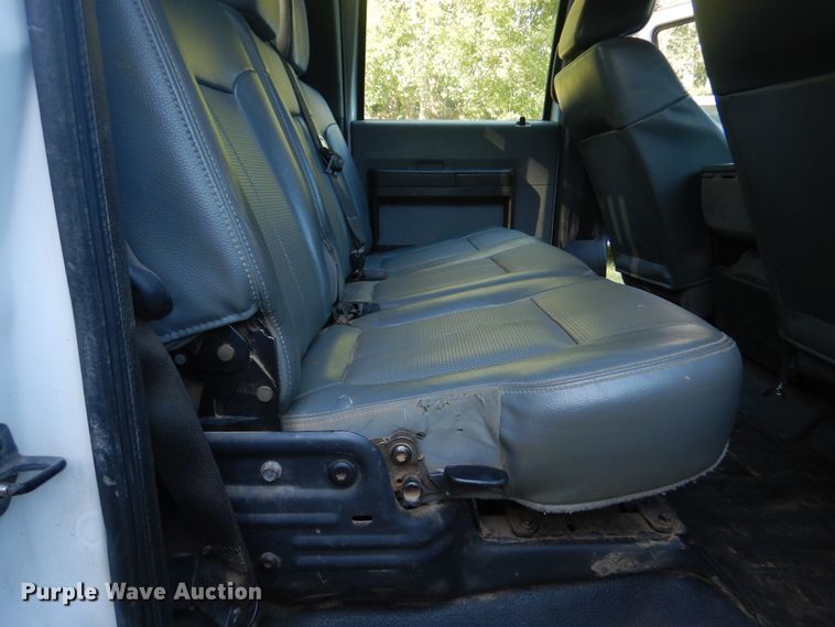 image for item DM6435 2014 Ford F450 Super Duty  Crew Cab flatbed truck