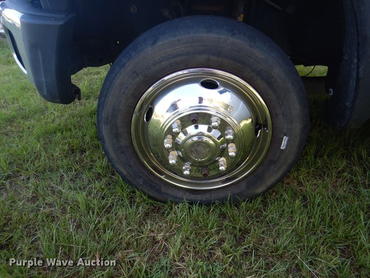 image for item DM6435 2014 Ford F450 Super Duty  Crew Cab flatbed truck