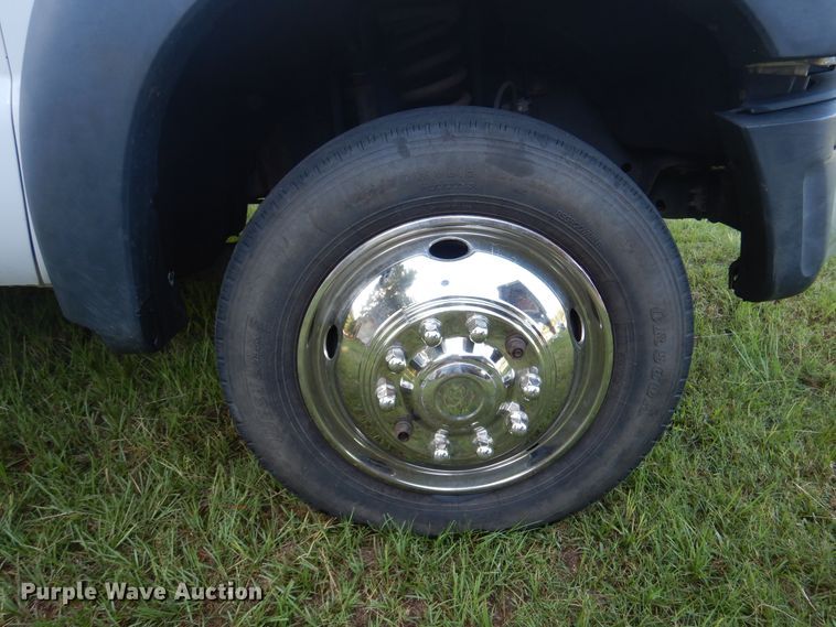 image for item DM6435 2014 Ford F450 Super Duty  Crew Cab flatbed truck