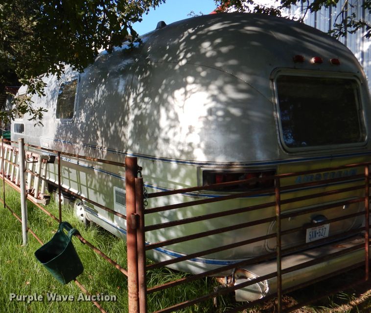 image for item DM6436 1975 Airstream Overlander  camper