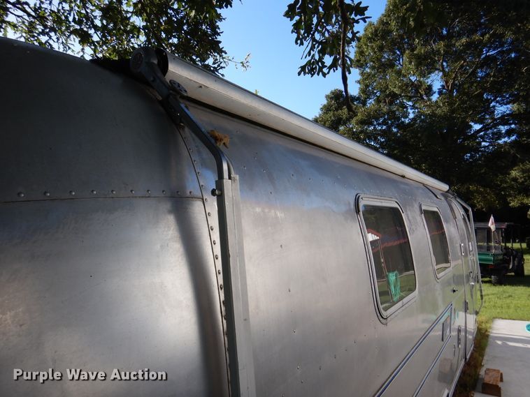 image for item DM6436 1975 Airstream Overlander  camper
