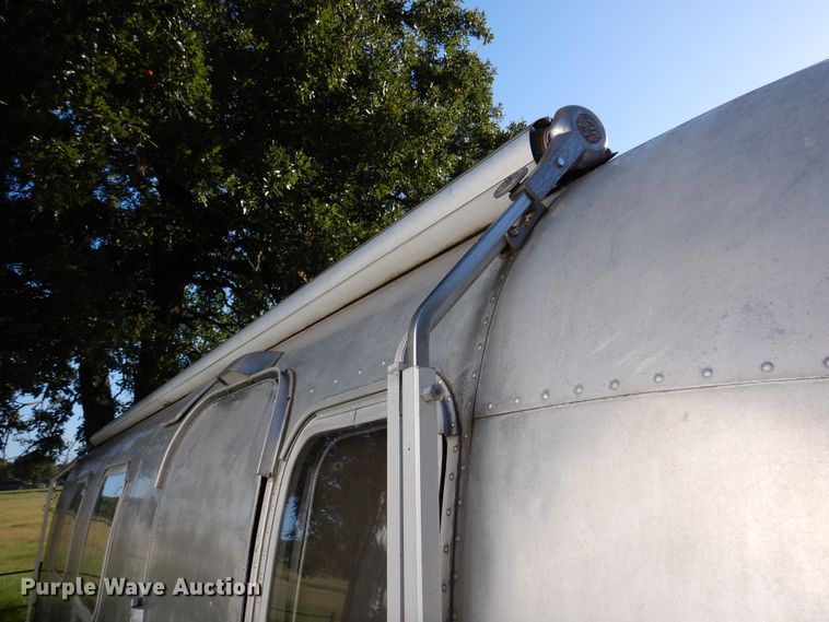 image for item DM6436 1975 Airstream Overlander  camper
