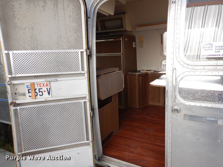 image for item DM6436 1975 Airstream Overlander  camper