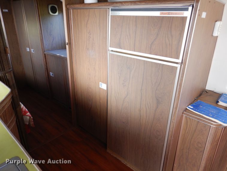 image for item DM6436 1975 Airstream Overlander  camper