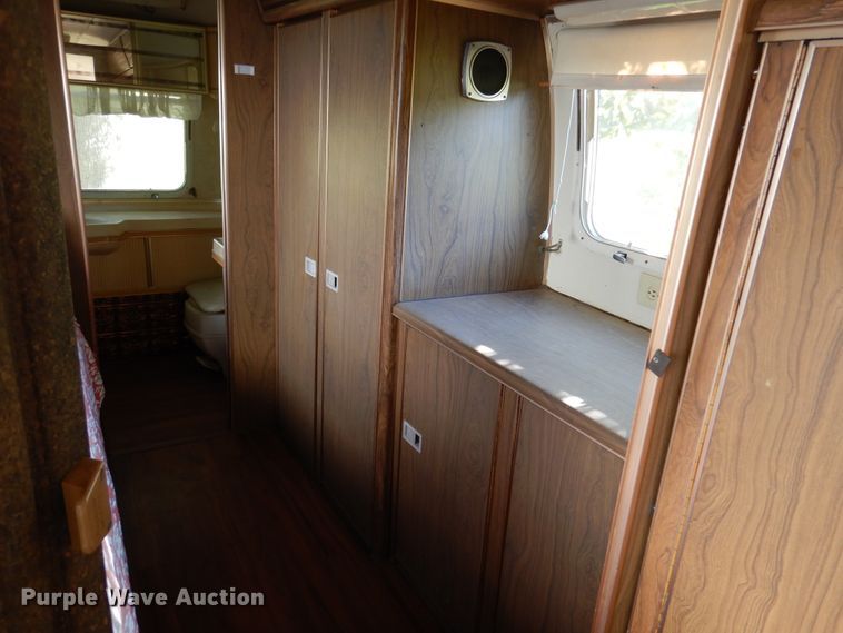 image for item DM6436 1975 Airstream Overlander  camper