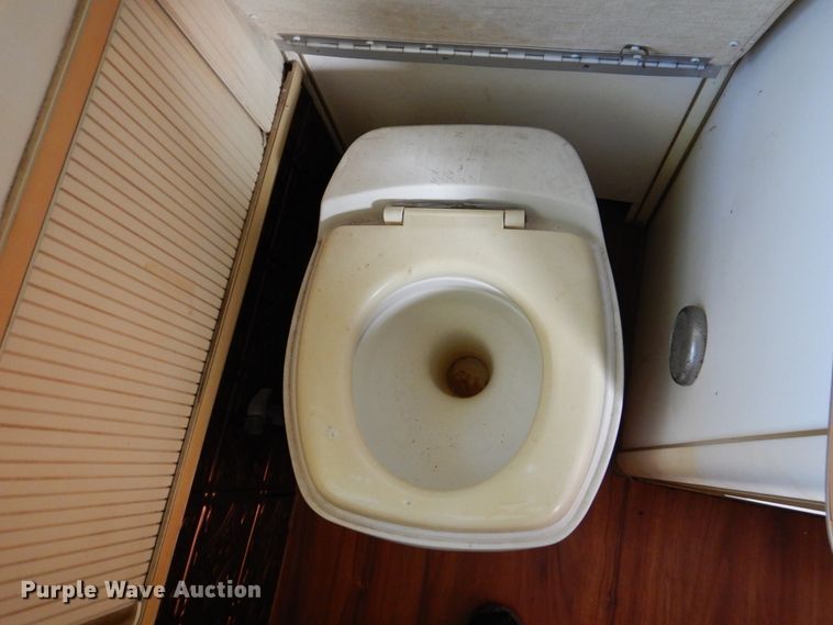 image for item DM6436 1975 Airstream Overlander  camper