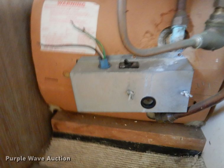 image for item DM6436 1975 Airstream Overlander  camper