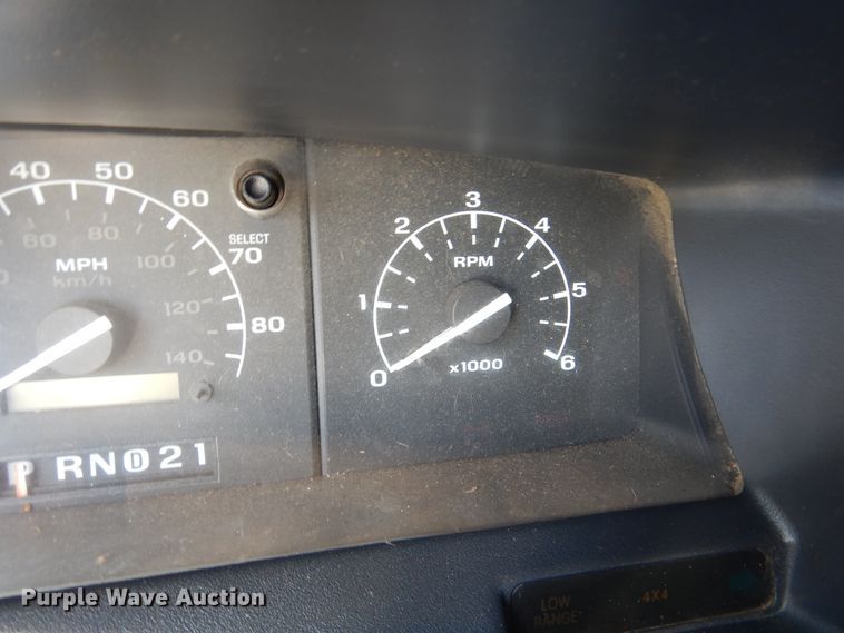 image for item DM6437 1996 Ford Bronco XLT  SUV