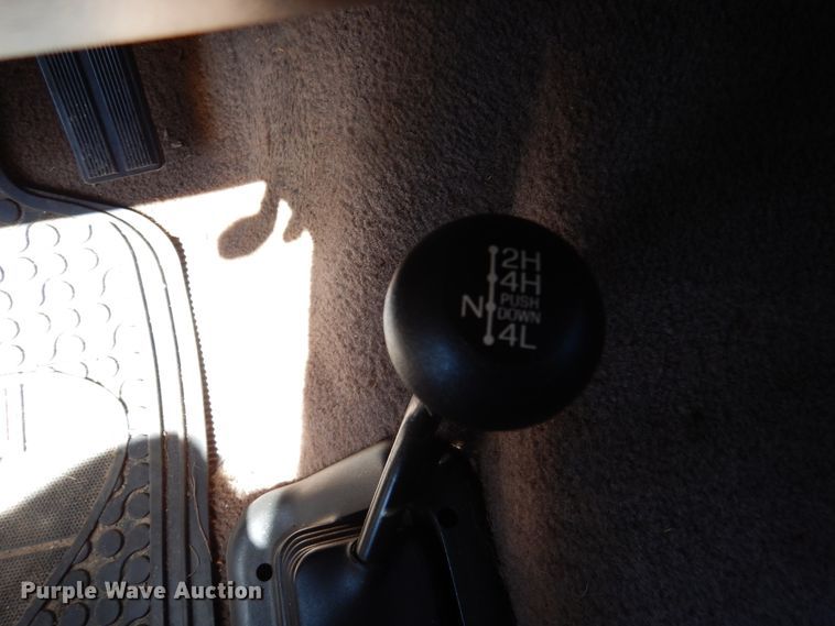 image for item DM6437 1996 Ford Bronco XLT  SUV