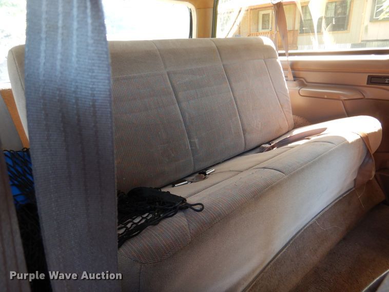 image for item DM6437 1996 Ford Bronco XLT  SUV