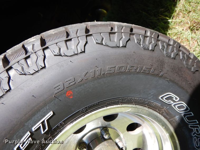 image for item DM6437 1996 Ford Bronco XLT  SUV