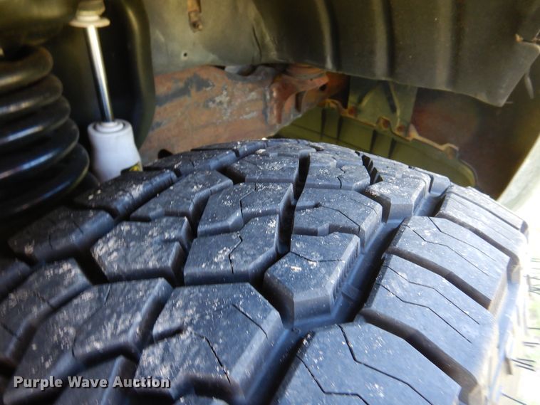 image for item DM6437 1996 Ford Bronco XLT  SUV