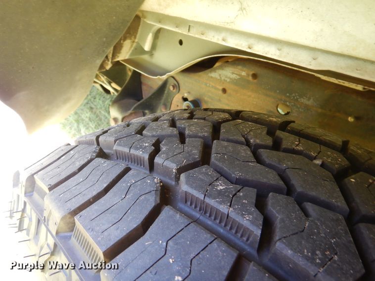 image for item DM6437 1996 Ford Bronco XLT  SUV