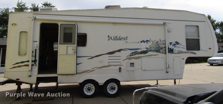 image for item EV9311 2004 Wildcat  camper