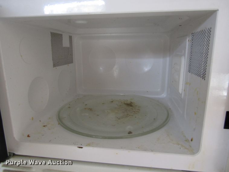 image for item EV9311 2004 Wildcat  camper