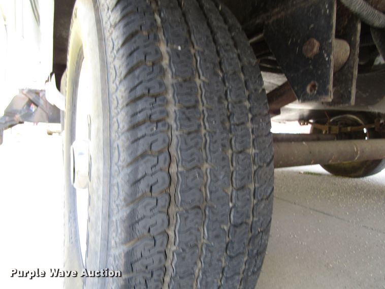 image for item EV9311 2004 Wildcat  camper