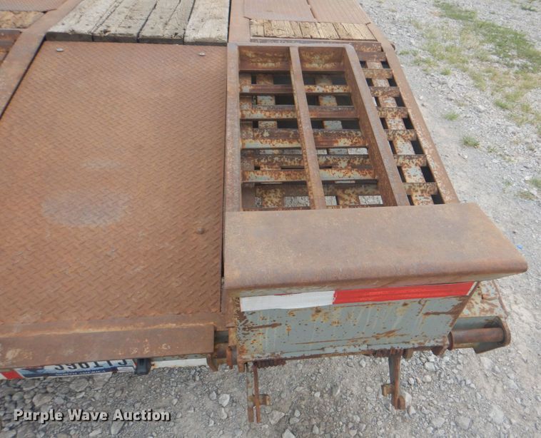 image for item HT9395 2005 Interstate 20DT  equipment trailer