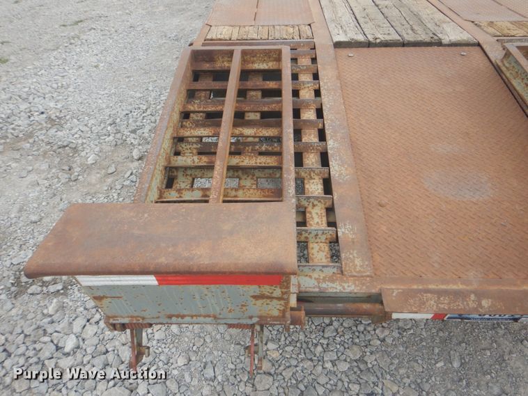 image for item HT9395 2005 Interstate 20DT  equipment trailer