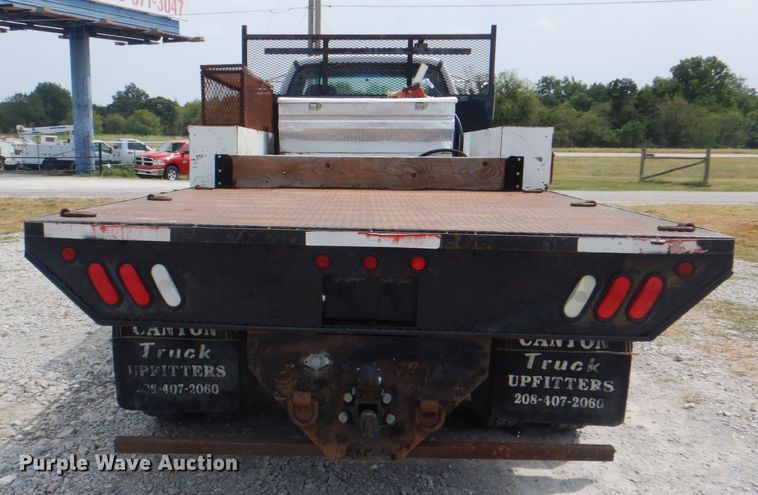 image for item HT9421 2006 Ford F650 Super Duty XLT  flatbed truck