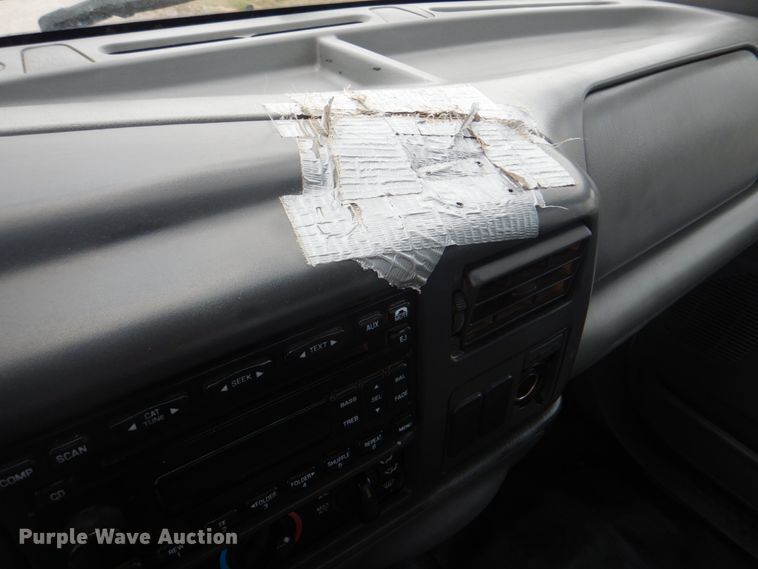 image for item HT9421 2006 Ford F650 Super Duty XLT  flatbed truck