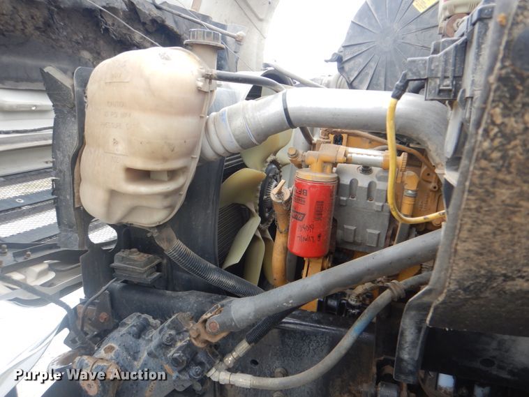 image for item HT9421 2006 Ford F650 Super Duty XLT  flatbed truck