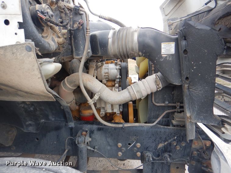 image for item HT9421 2006 Ford F650 Super Duty XLT  flatbed truck