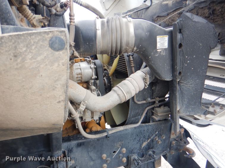 image for item HT9421 2006 Ford F650 Super Duty XLT  flatbed truck