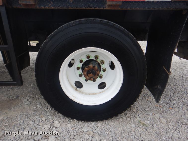 image for item HT9421 2006 Ford F650 Super Duty XLT  flatbed truck