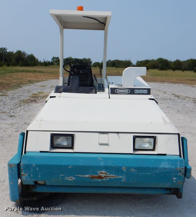 image for item HT9432 Tennant 365  sweeper