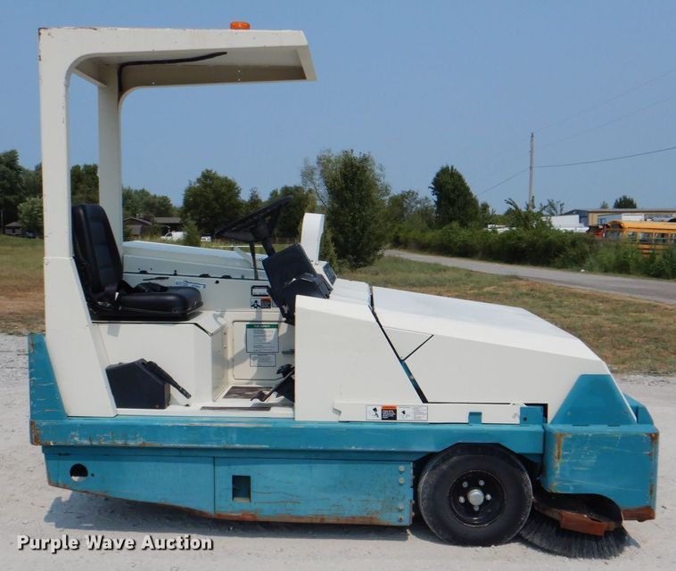 image for item HT9432 Tennant 365  sweeper