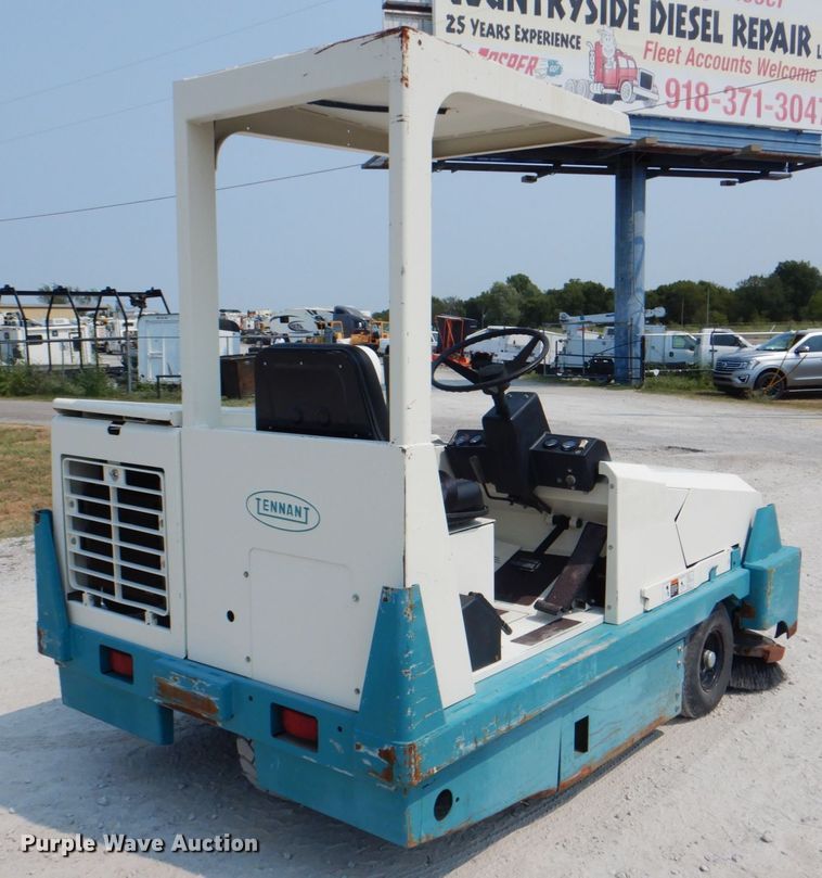 image for item HT9432 Tennant 365  sweeper