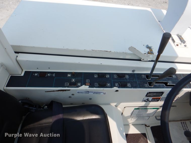 image for item HT9432 Tennant 365  sweeper