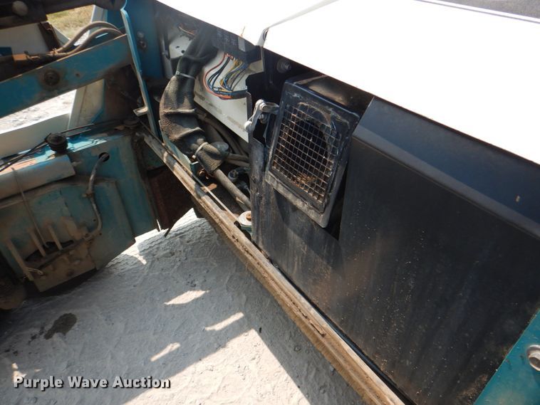 image for item HT9432 Tennant 365  sweeper